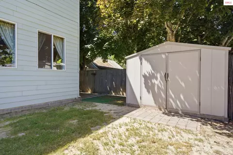 Exterior - 1201 Spruce St, Sandpoint, ID 83864 photo 8 of 9