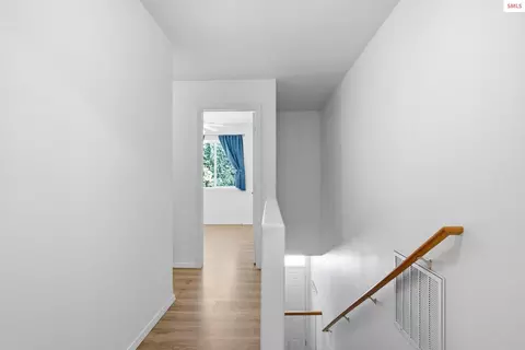 Entry Way - 1201 Spruce St, Sandpoint, ID 83864 photo 1 of 2