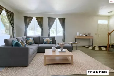 Living - 1201 Spruce St, Sandpoint, ID 83864 photo 5 of 5