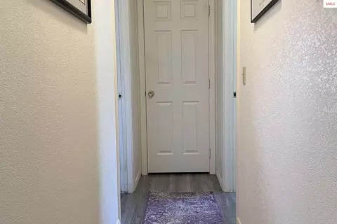 Entry Way - 1201 Spruce St, Sandpoint, ID 83864 photo 2 of 2