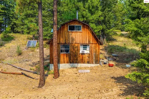 Other - 1015 Dusty Ln, Naples, ID 83847 photo 7 of 14