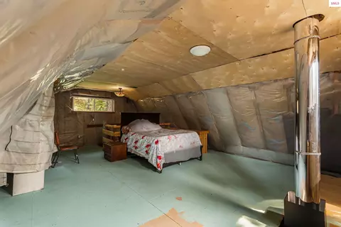 Bedroom - 1015 Dusty Ln, Naples, ID 83847 photo 1 of 1