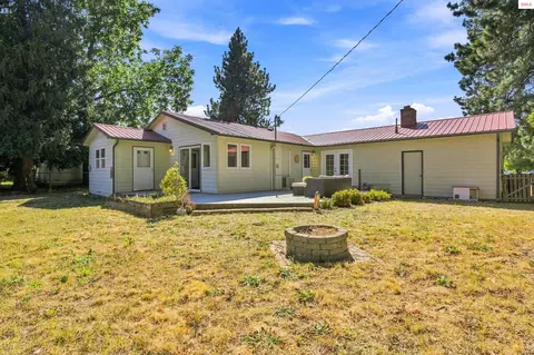 Exterior - 521 S Olive St, Sandpoint, ID 83864 photo 7 of 14