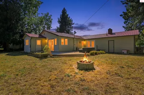 Exterior - 521 S Olive St, Sandpoint, ID 83864 photo 6 of 14