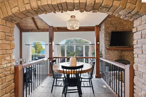 Dining - 101 Spring View Ln, Sagle, ID 83860 photo 1 of 3