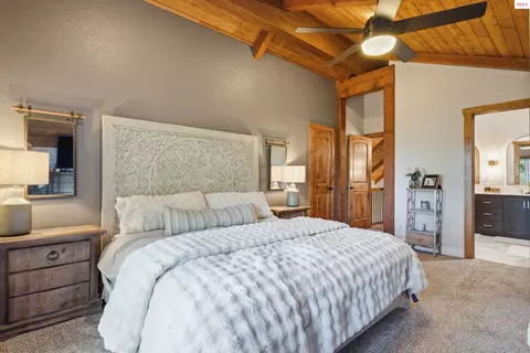 Bedroom - 101 Spring View Ln, Sagle, ID 83860 photo 3 of 5