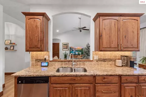 Kitchen - 3617 N Arrowleaf Lp, Post Falls, ID 83854 photo 4 of 6