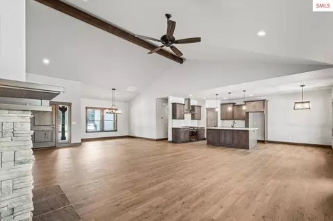 Living - L2b8 N Eclipse Road, Rathdrum, ID 83858 photo 4 of 5