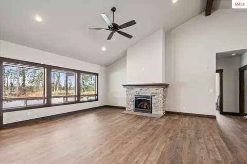 Living - L2b8 N Eclipse Road, Rathdrum, ID 83858 photo 3 of 5