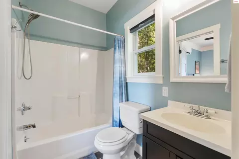 Bath - 22 Granite Ridge Rd E, Sandpoint, ID 83864 photo 1 of 5
