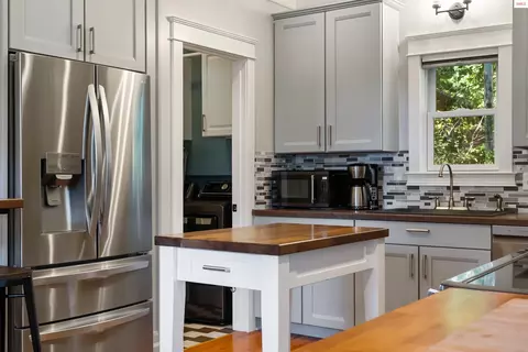 Kitchen - 22 Granite Ridge Rd E, Sandpoint, ID 83864 photo 3 of 3