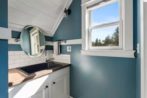 Bath - 22 Granite Ridge Rd E, Sandpoint, ID 83864 photo 4 of 5