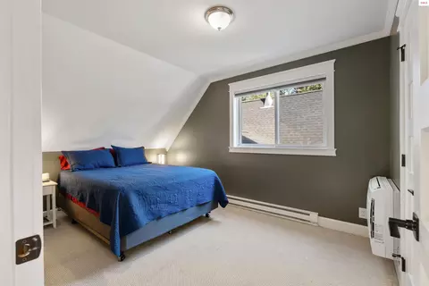 Bedroom - 22 Granite Ridge Rd E, Sandpoint, ID 83864 photo 3 of 9
