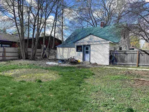 Exterior - 620 Washington, Sandpoint, ID 83864 photo 3 of 7