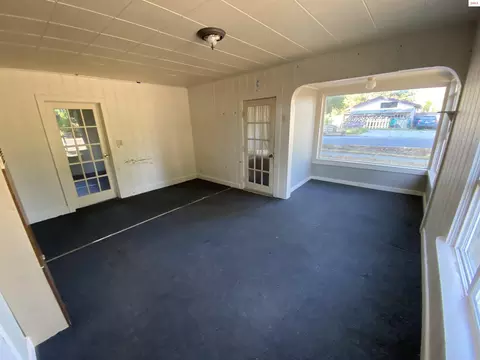Living - 620 Washington, Sandpoint, ID 83864 photo 1 of 4