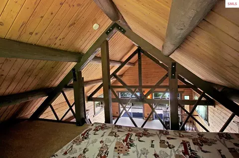 Bedroom - 93 Blue Jay Dr, Sagle, ID 83860 photo 1 of 1