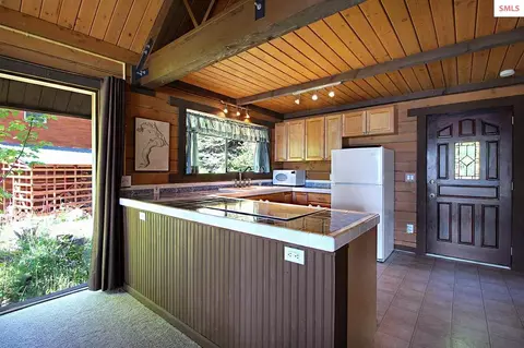 Kitchen - 93 Blue Jay Dr, Sagle, ID 83860 photo 1 of 3