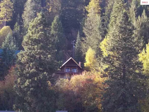 Exterior - 93 Blue Jay Dr, Sagle, ID 83860 photo 1 of 3