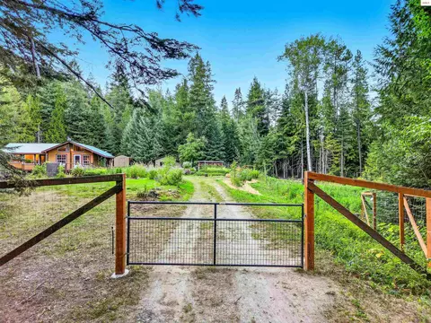 Exterior - 633 Old Mill Rd, Sandpoint, ID 83864 photo 2 of 18