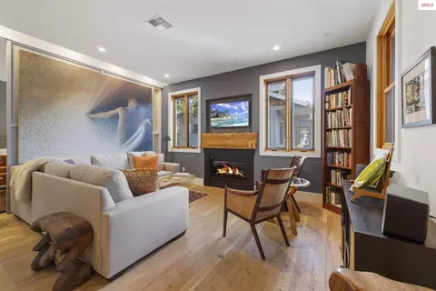 Living - 815 Pine, Sandpoint, ID 83864 photo 1 of 2