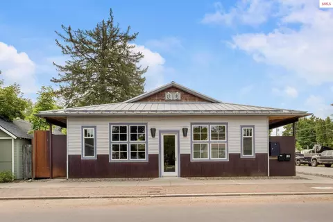 Exterior - 815 Pine, Sandpoint, ID 83864 photo 6 of 21