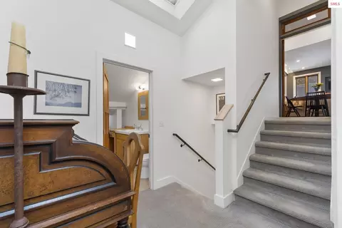 Entry Way - 815 Pine, Sandpoint, ID 83864 photo 4 of 5