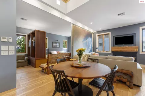 Dining - 815 Pine, Sandpoint, ID 83864 photo 2 of 4
