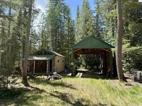 Exterior - 8213 Rapid Lightning Rd, Sandpoint, ID 83864 photo 6 of 10