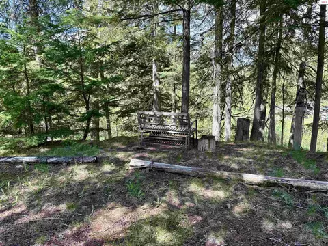 Exterior - 8213 Rapid Lightning Rd, Sandpoint, ID 83864 photo 8 of 10