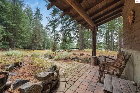Exterior - 6162 Eureka Rd, Sagle, ID 83860 photo 6 of 27