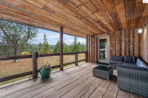 Exterior - 6162 Eureka Rd, Sagle, ID 83860 photo 12 of 27