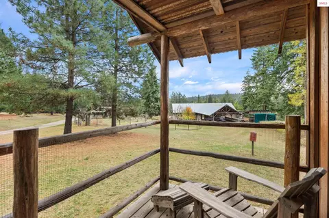 Exterior - 6162 Eureka Rd, Sagle, ID 83860 photo 10 of 27