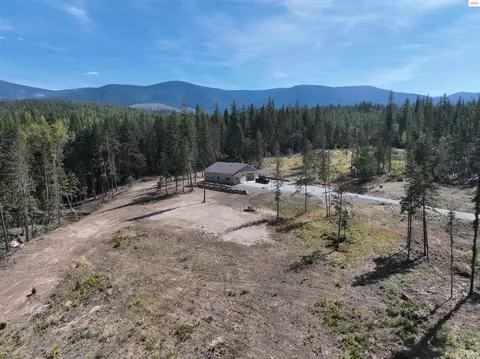 Exterior - 379 Moonfire Rd, Sandpoint, ID 83864 photo 3 of 7