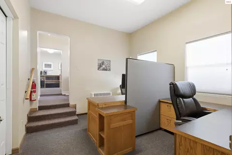 Entry Way - 113 S 2nd Ave, Sandpoint, ID 83864 photo 4 of 4
