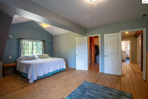 Bedroom - 1861 Samuels Rd, Sandpoint, ID 83864 photo 1 of 5