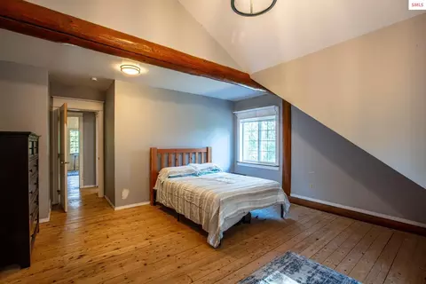 Bedroom - 1861 Samuels Rd, Sandpoint, ID 83864 photo 5 of 5
