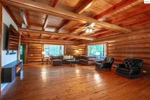 Living - 1861 Samuels Rd, Sandpoint, ID 83864 photo 1 of 2