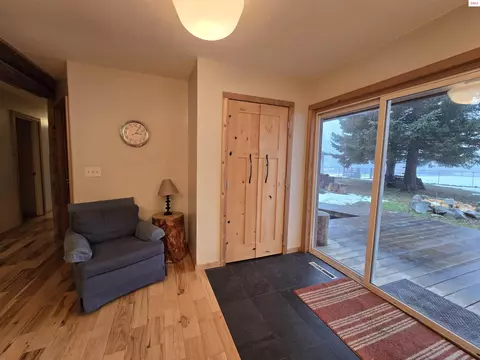 Entry Way - 24 Shiras Dr, Sandpoint, ID 83864 photo 1 of 2