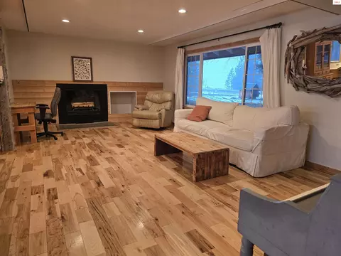 Living - 24 Shiras Dr, Sandpoint, ID 83864 photo 3 of 5