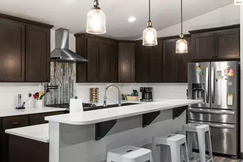Kitchen - 241 Beverly Dr, Sagle, ID 83860 photo 1 of 4