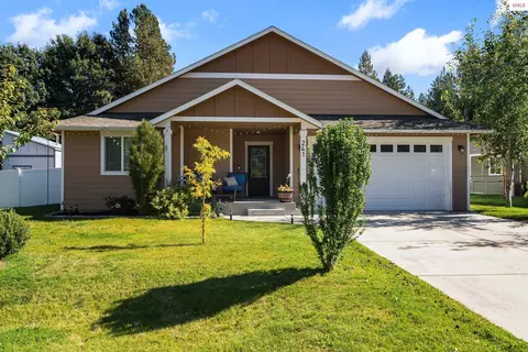 Exterior - 241 Beverly Dr, Sagle, ID 83860 photo 9 of 15