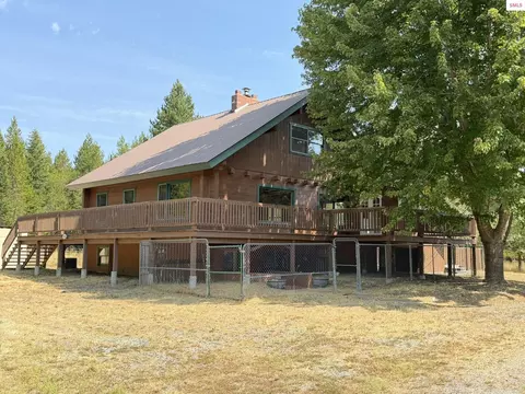 130 Uplander Rd, Bonners Ferry, ID 83805