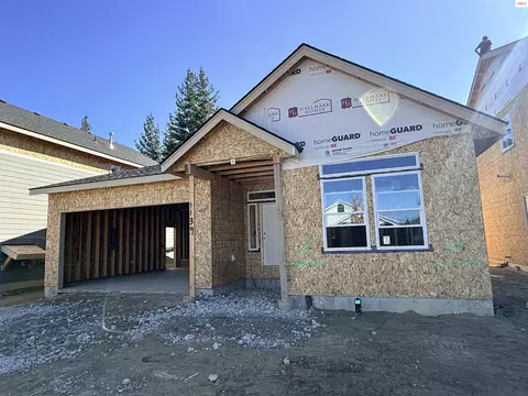 1139 Jersey St, Sandpoint, ID 83864