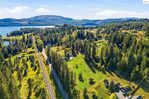 124 Lower Syringa Rd, Dover, ID 83825