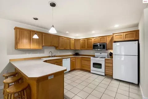 Kitchen - 249 Indigo Sky Rd, Sandpoint, ID 83864 photo 1 of 2