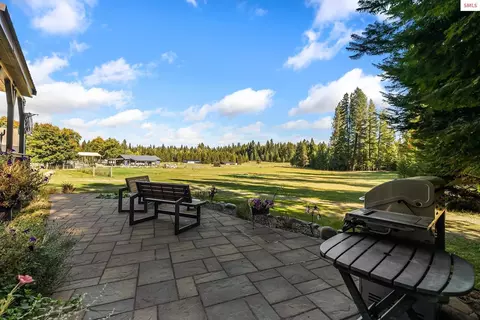 Exterior - 659 663 Spades Rd, Sagle, ID 83860 photo 7 of 16