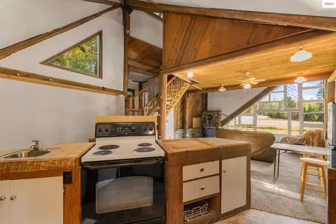 Kitchen - 659 663 Spades Rd, Sagle, ID 83860 photo 2 of 2