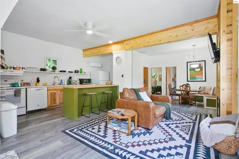 279 Birch Ave, Ponderay, ID 83852