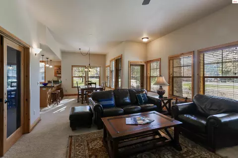 Living - 507 Guthrie Pl #302, Dover, ID 83825 photo 4 of 4