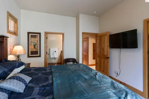 Bedroom - 507 Guthrie Pl #302, Dover, ID 83825 photo 5 of 7
